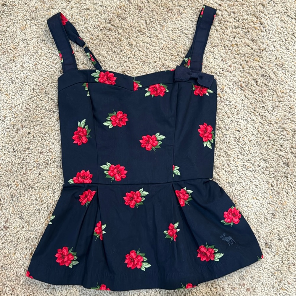 Abercrombie Kids XL Navy Floral Peplum top with adjustable straps